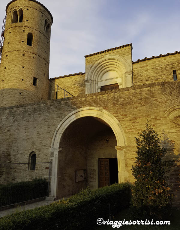 abbazia di san claudio esterno